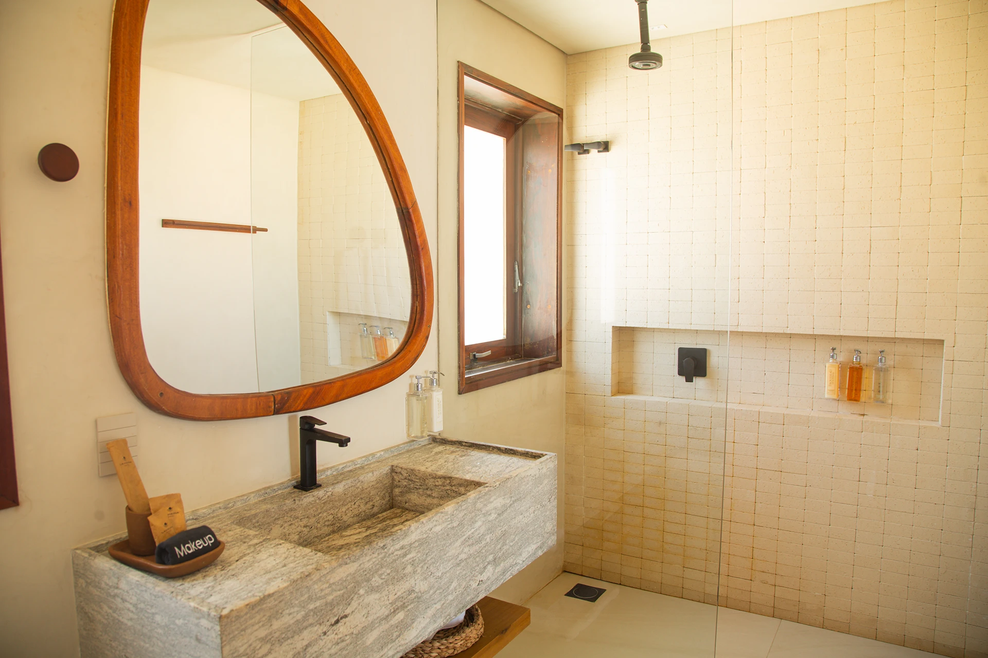 Suite Moana_Lahaina_ (11)