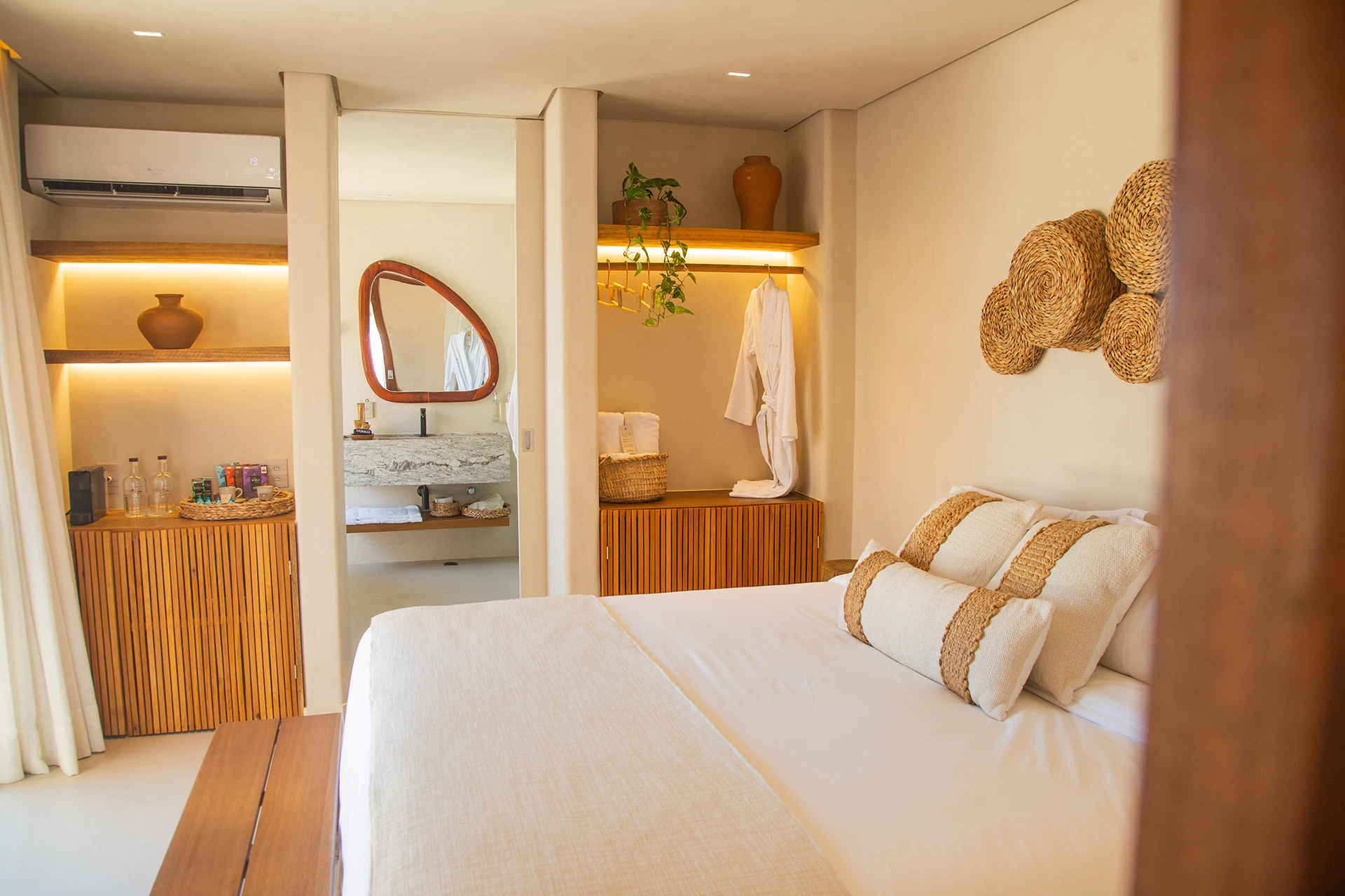 Suite- Ohana_Lahaina_ (3)