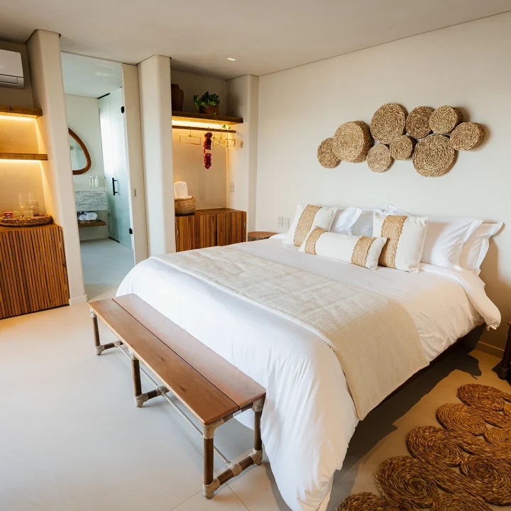 Lahaina Suite_Oceanfront_Lahaina Hotel_(4)
